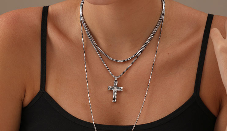 The Timeless Elegance: Exploring the Benefits of Sterling Silver Jewelry