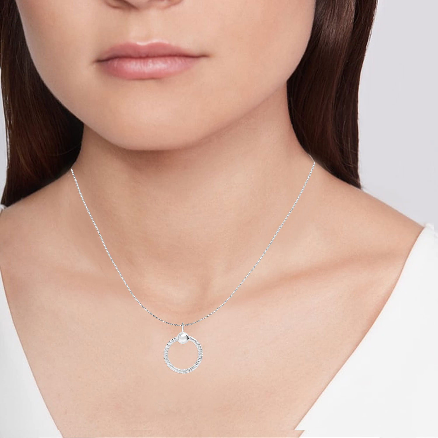 Silver Texture O Pendant Necklace