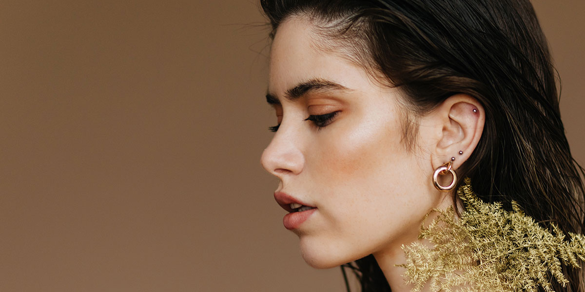 Arrangement & Styling Tips for Earrings: