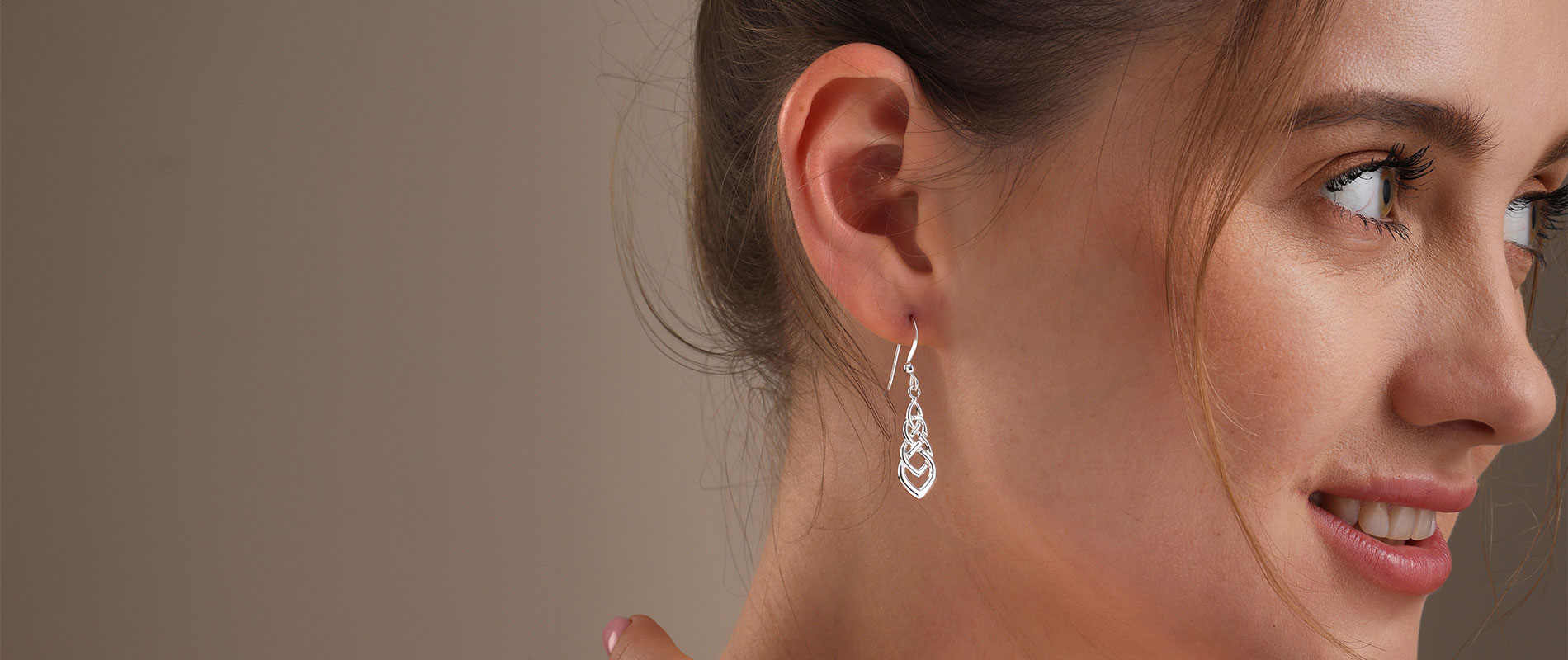 The romantic significance and history of the Celtic Love Knot